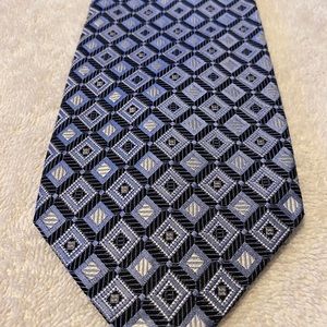 Brand New Trendy Tie By Valario Garati